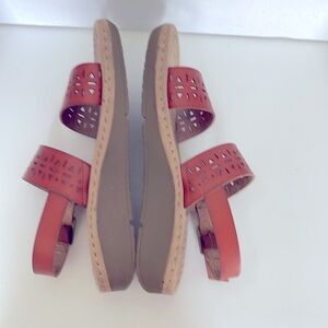 Earth Spirit Brown Sandals Size 8.5 Buckle Closure